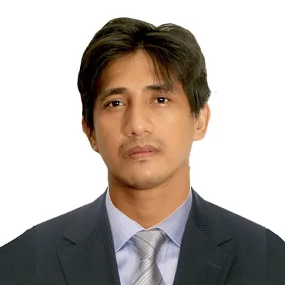 Bioy Ajijul, founder and owner of ExpPH Blog, wearing a formal suit